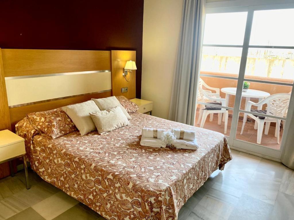 Oasis Apartment 米哈斯 外观 照片